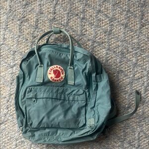 Fjallraven Green Kånken Backpack Durable Iconic Design